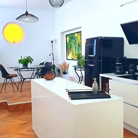 La Rotonde Remoise Apartment แร็งส์ ภายนอก รูปภาพ